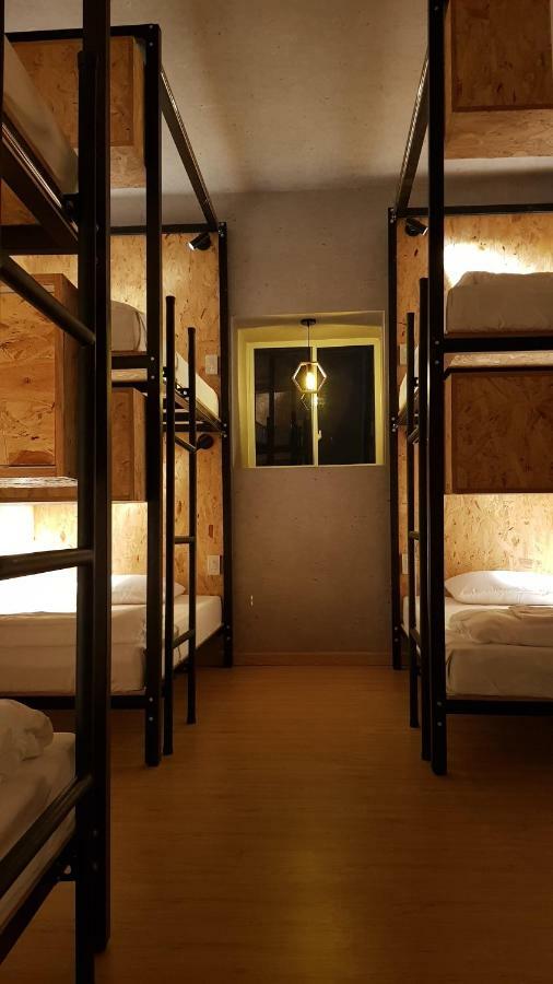 White House Hostel Nha Trang Buitenkant foto